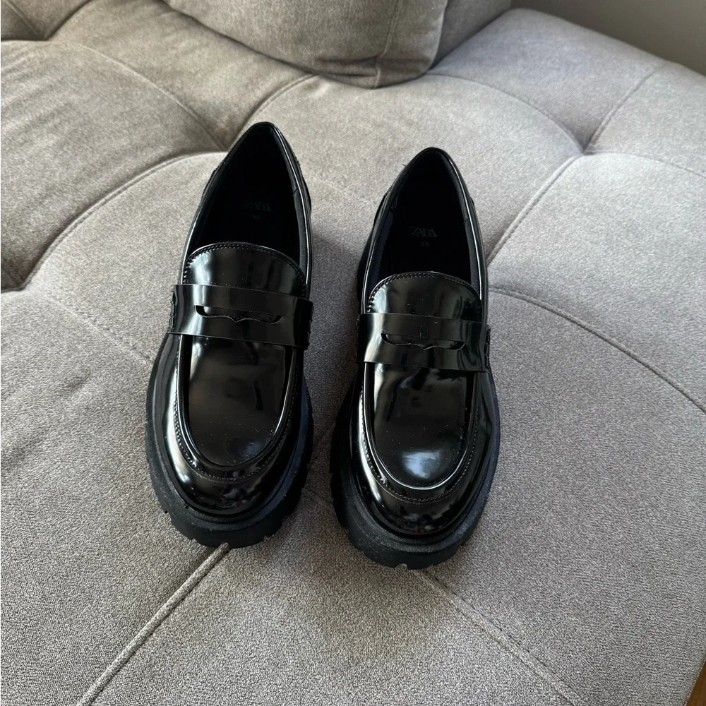 Zara Women Black Loafers - Picture 2 of 5